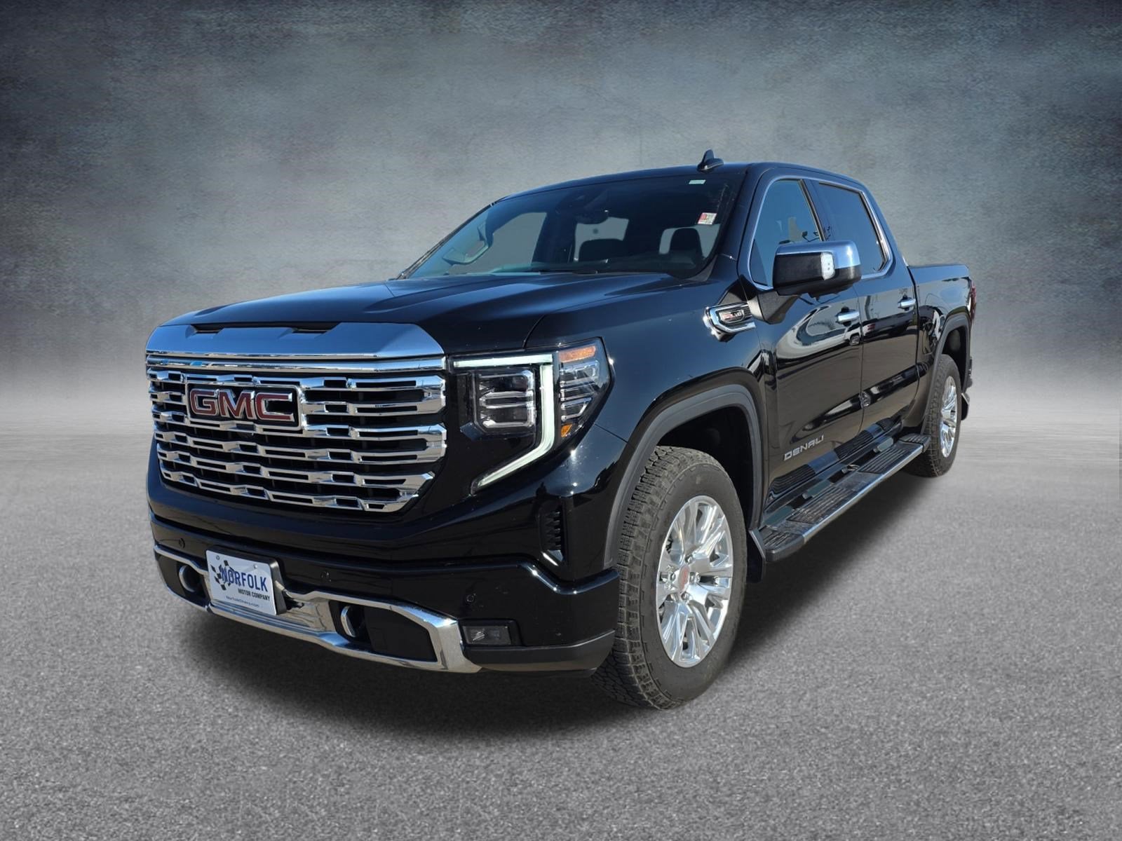 2025 GMC Sierra 1500 Denali in Onyx Black — front three-quarter view